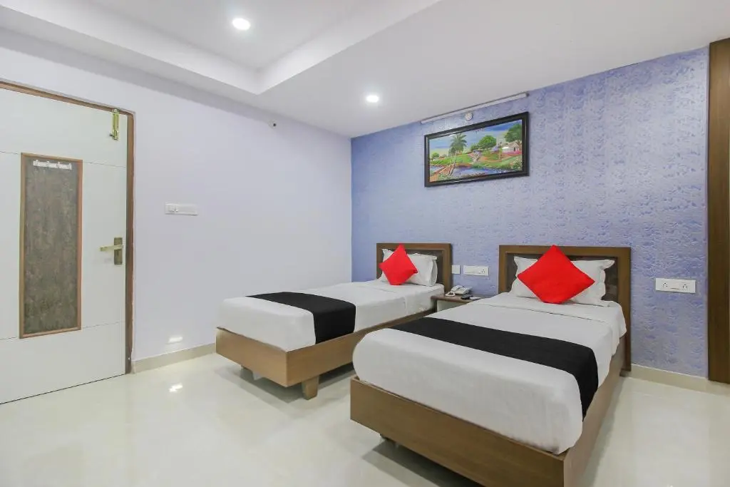 Twin room with two beds