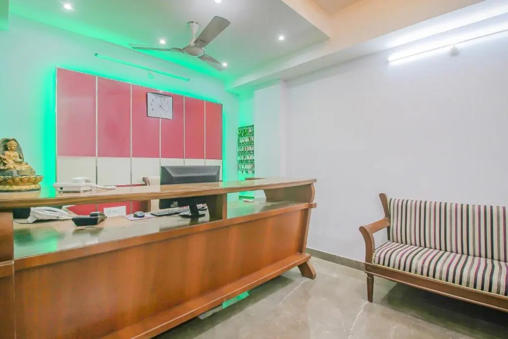 Reception desk